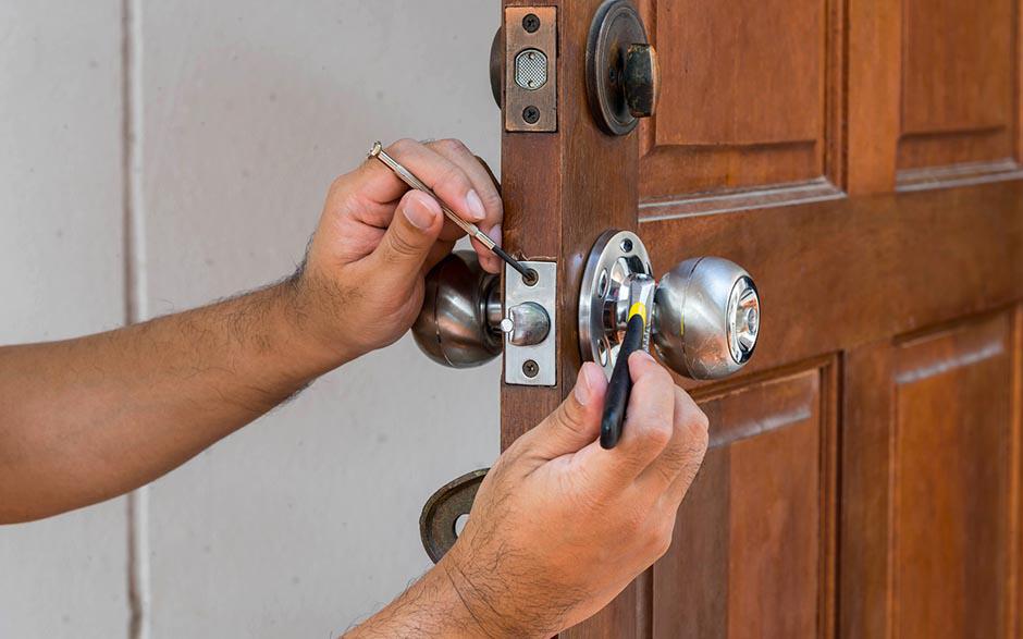 changer cylindre de serrure Sceaux