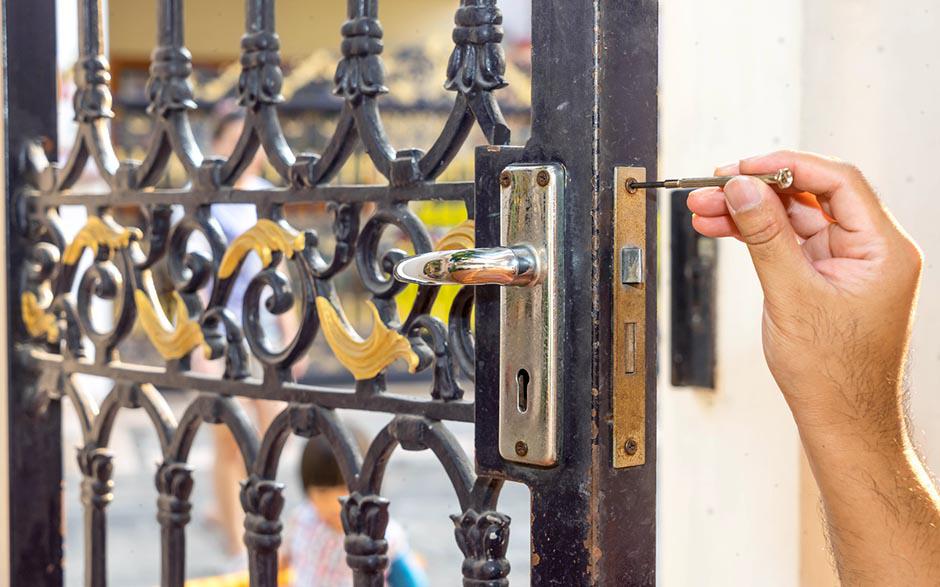 changement de cylindre de serrure Sceaux